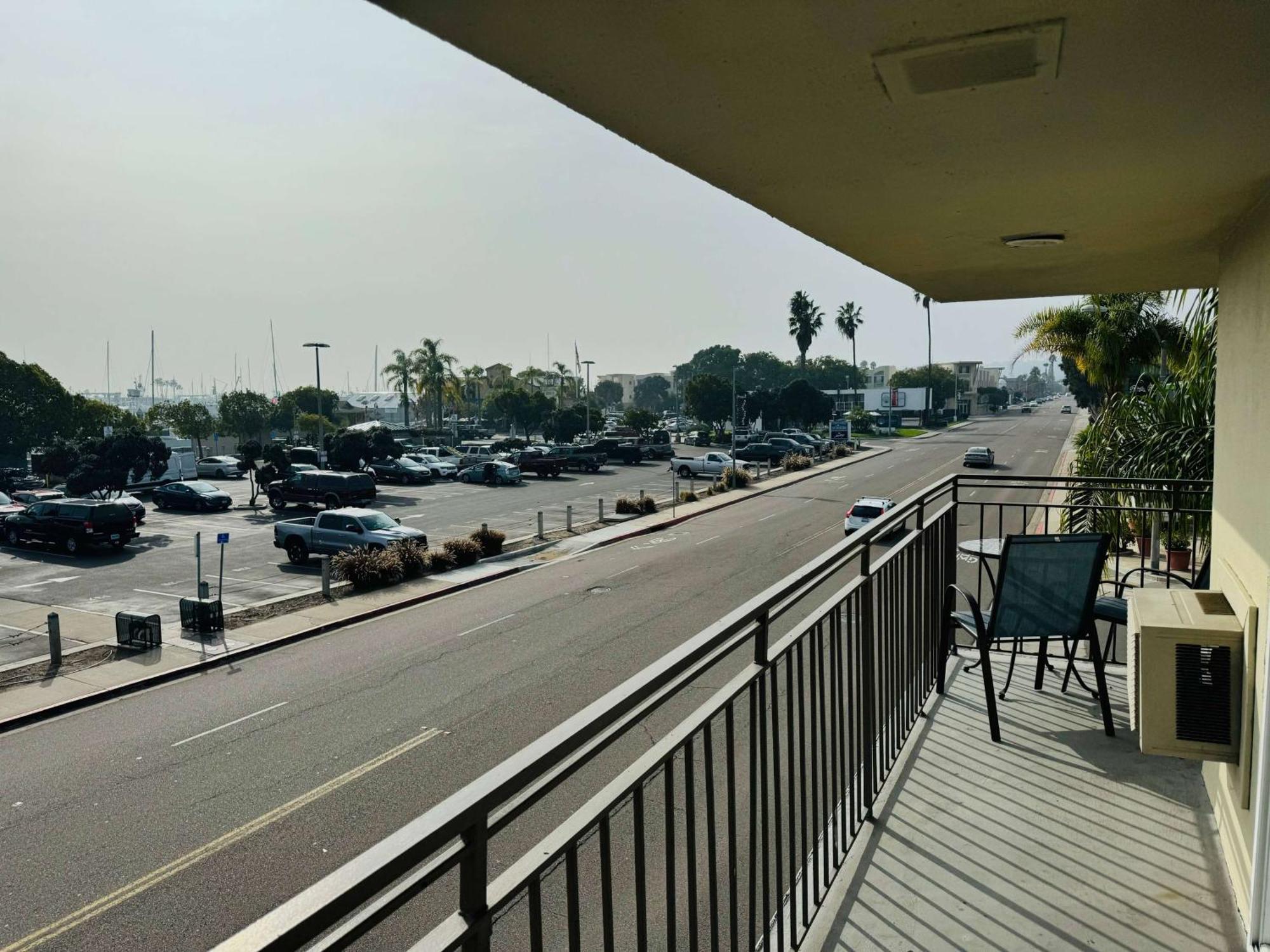 Ramada by Wyndham San Diego Airport Bagian luar foto
